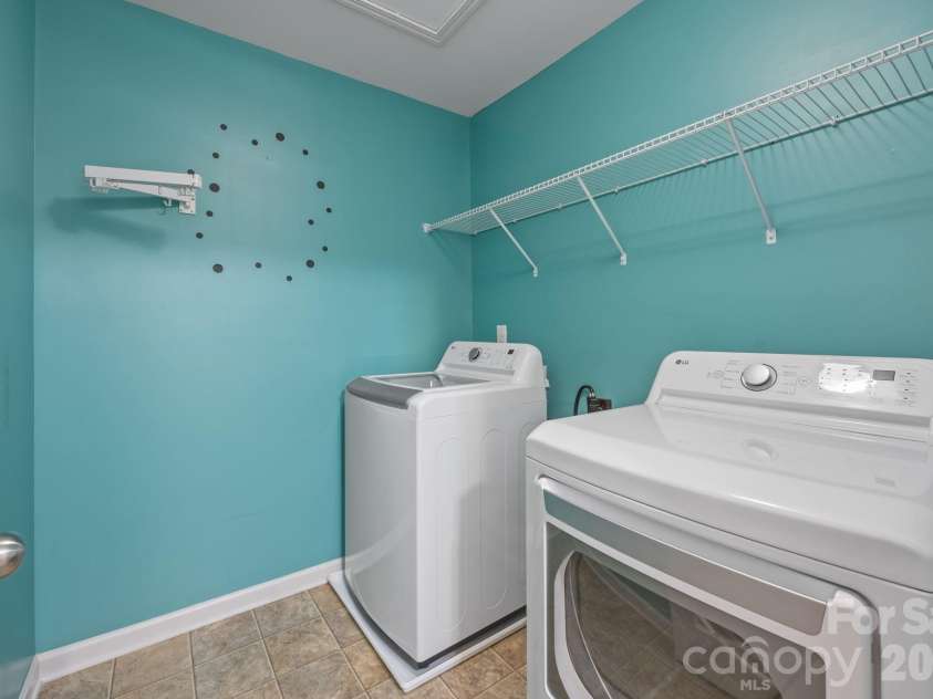 103 Hedgewood Drive, Mooresville, NC 28115.  MLS# CAR4362964, YatesRealty ID 14741. 