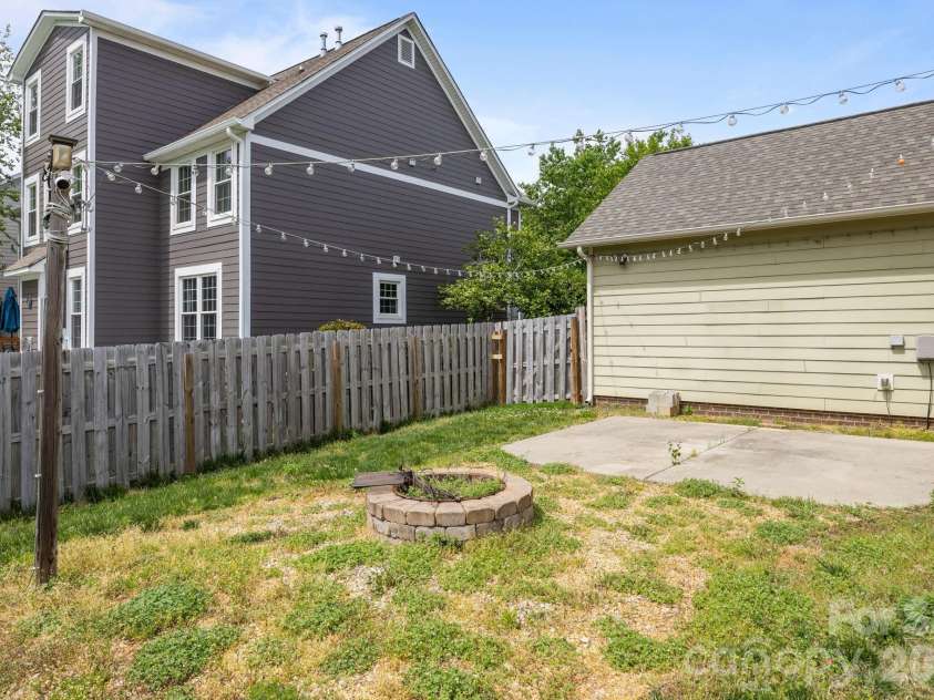 103 Hedgewood Drive, Mooresville, NC 28115.  MLS# CAR4362964, YatesRealty ID 14741. 