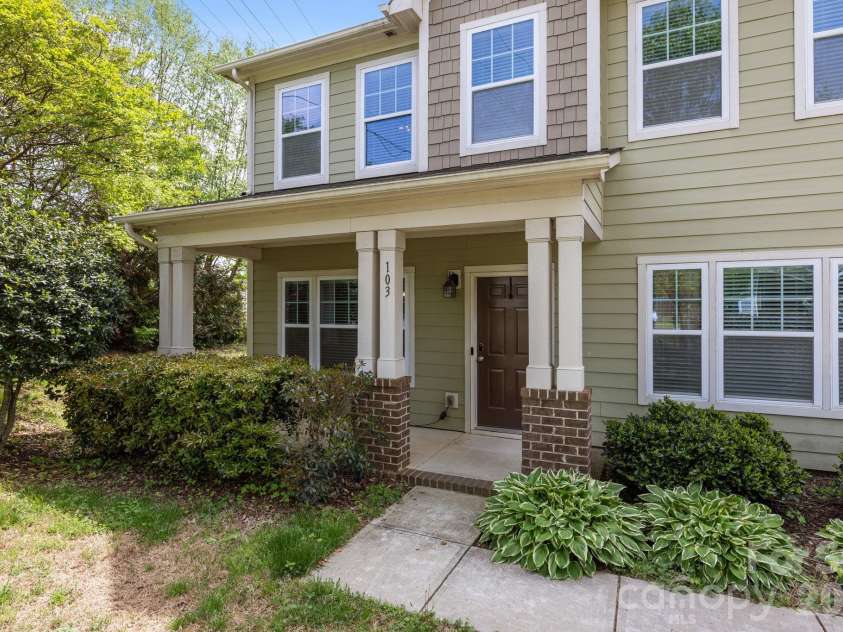 103 Hedgewood Drive, Mooresville, NC 28115.  MLS# CAR4362964, YatesRealty ID 14741. 