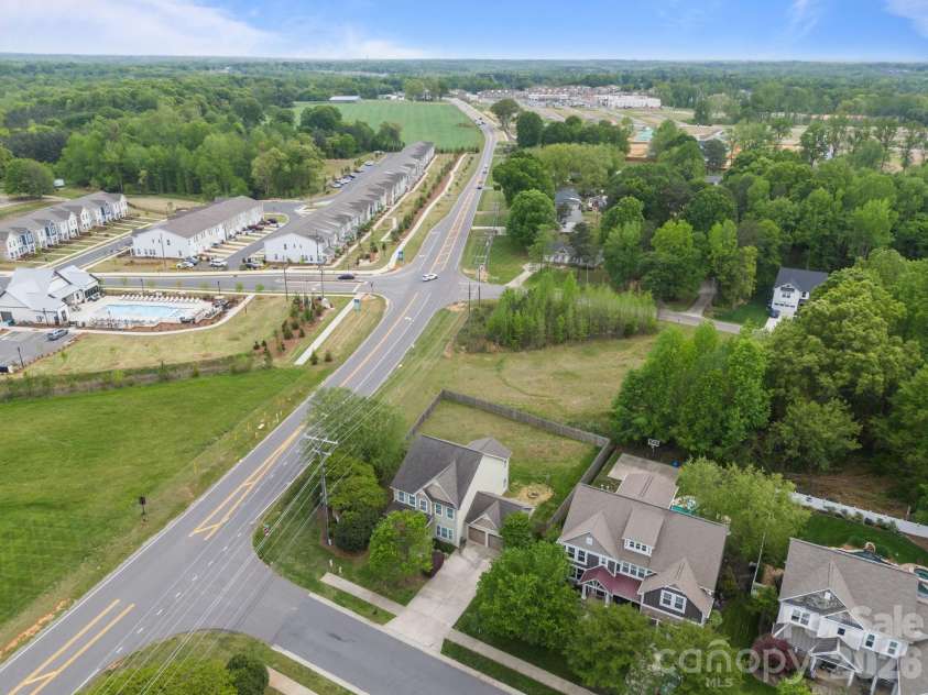 103 Hedgewood Drive, Mooresville, NC 28115.  MLS# CAR4362964, YatesRealty ID 14741. 