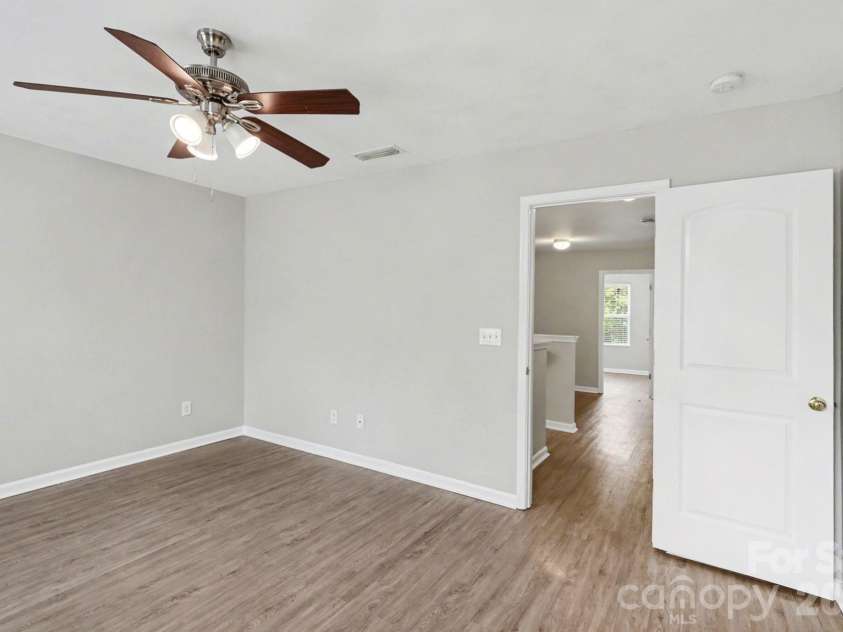 999 Ramsgate Drive, Concord, NC 28025.  MLS# CAR4361470, YatesRealty ID 14742. 