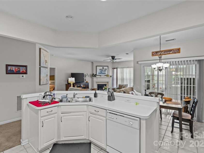 8410 Darcy Hopkins Drive, Charlotte, NC 28277.  MLS# CAR4258428, YatesRealty ID 14744. 