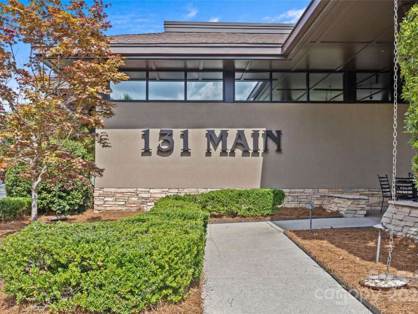 8410 Darcy Hopkins Drive, Charlotte, NC 28277.  MLS# CAR4258428, YatesRealty ID 14744. 