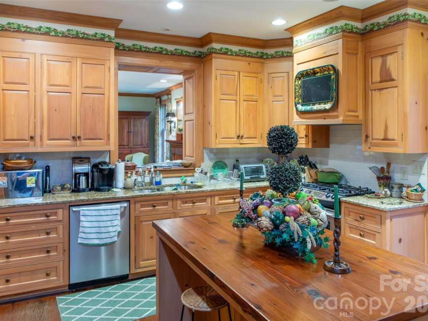 213 Union Street, Concord, NC 28025.  MLS# CAR4364040, YatesRealty ID 14746. 