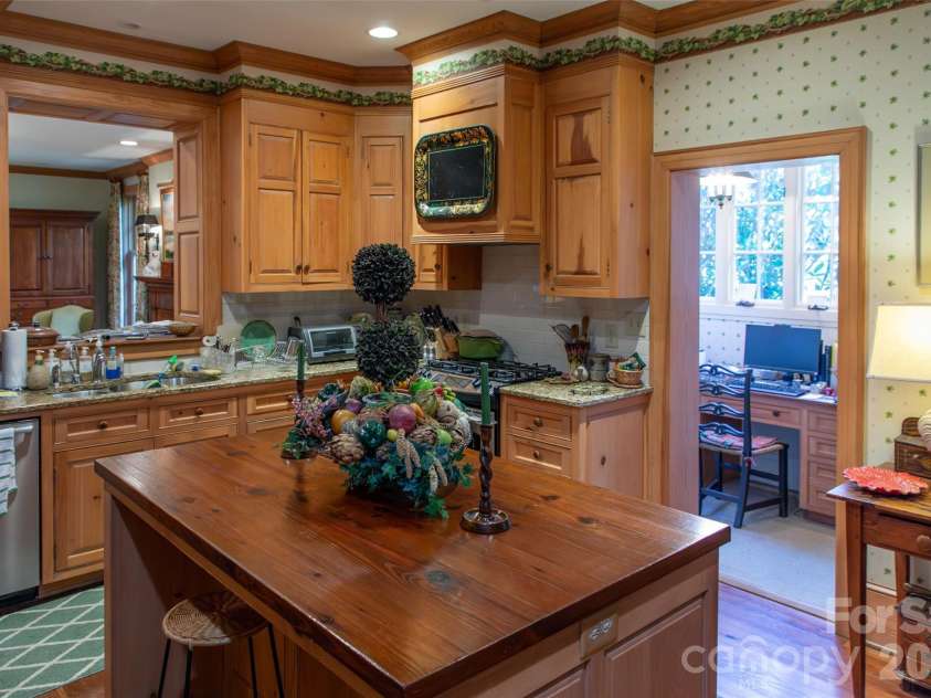 213 Union Street, Concord, NC 28025.  MLS# CAR4364040, YatesRealty ID 14746. 
