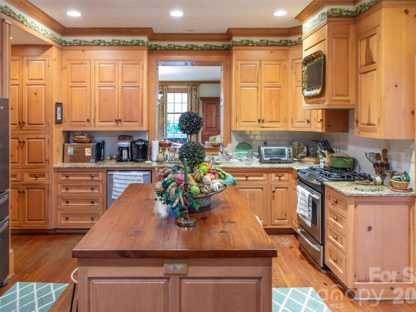 213 Union Street, Concord, NC 28025.  MLS# CAR4364040, YatesRealty ID 14746. 