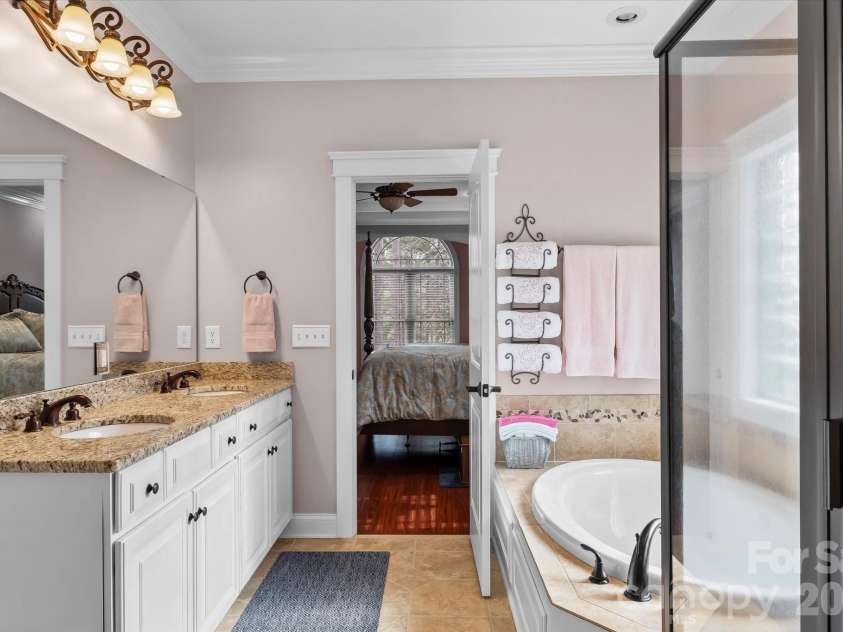 170 Kenway Loop, Mooresville, NC 28117.  MLS# CAR4355232, YatesRealty ID 14747. 