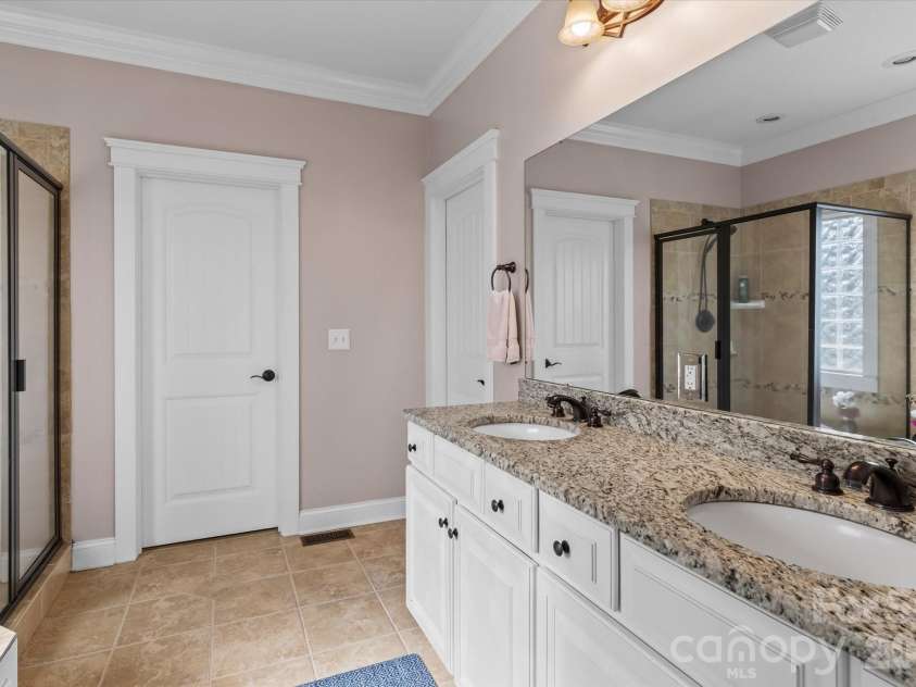 170 Kenway Loop, Mooresville, NC 28117.  MLS# CAR4355232, YatesRealty ID 14747. 