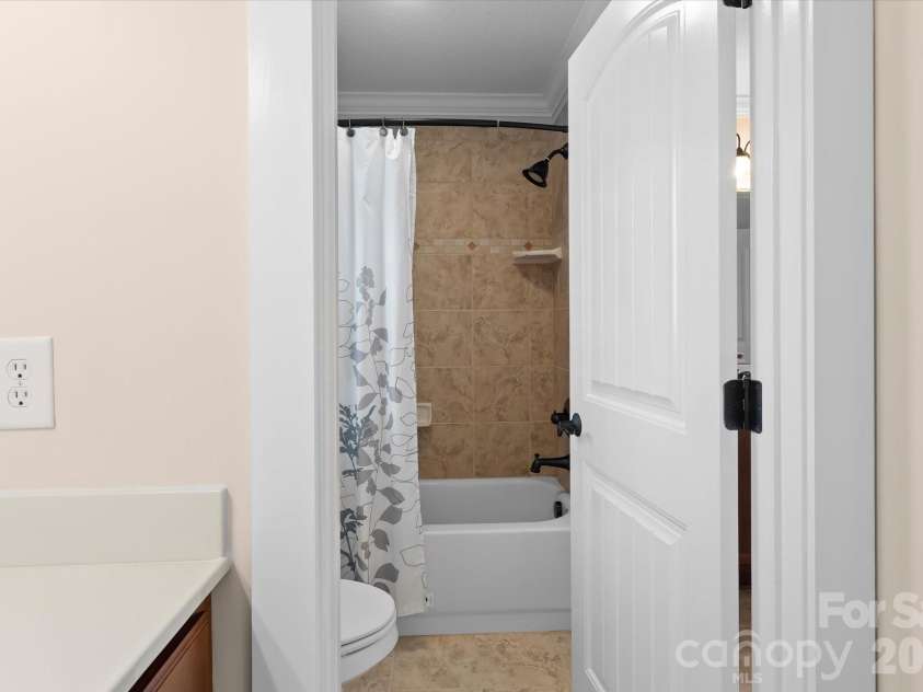 170 Kenway Loop, Mooresville, NC 28117.  MLS# CAR4355232, YatesRealty ID 14747. 