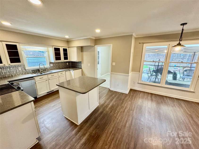 701 Victorian Lane, Monroe, NC 28112.  MLS# CAR4212771, YatesRealty ID 14748. 