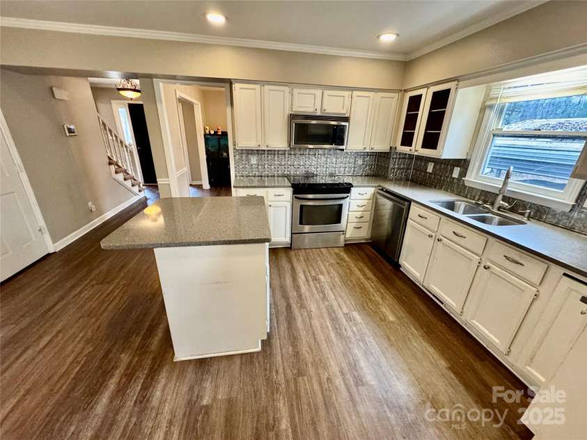 701 Victorian Lane, Monroe, NC 28112.  MLS# CAR4212771, YatesRealty ID 14748. 