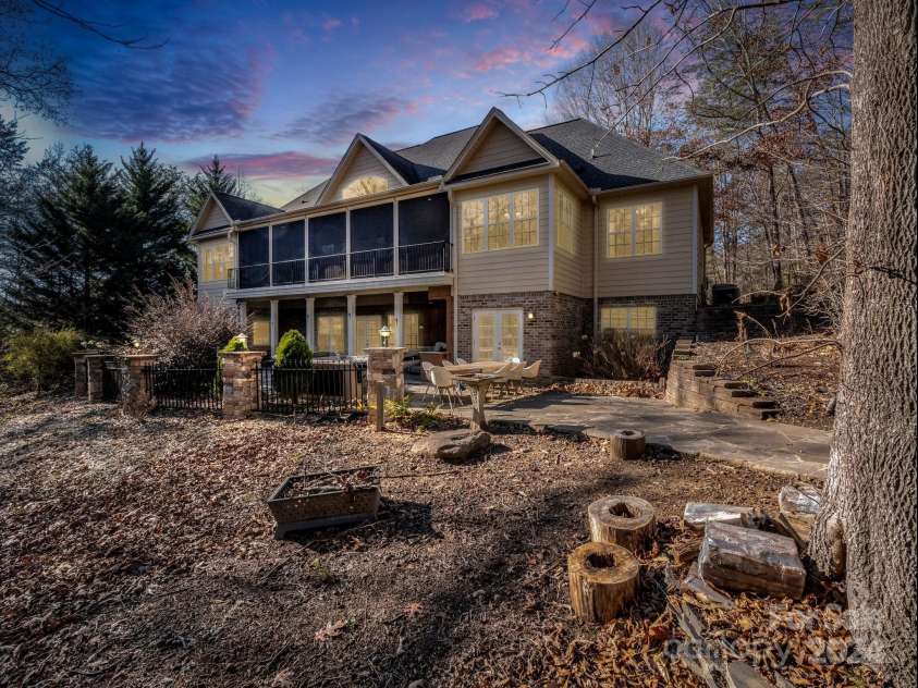 148 Courtland Court, Lake Lure, NC 28746.  MLS# CAR4207645, YatesRealty ID 1475. 