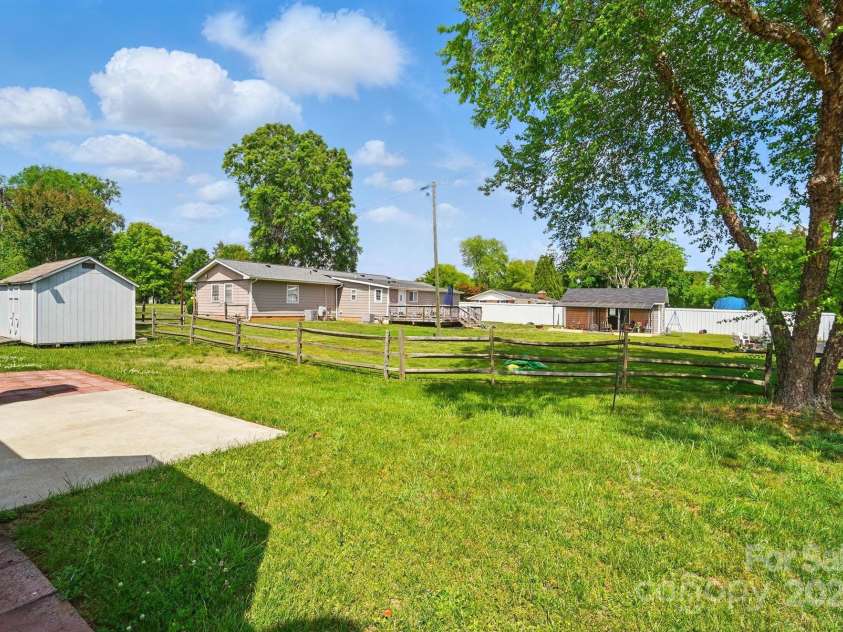 8309 Emily Drive, Harrisburg, NC 28075.  MLS# CAR4254903, YatesRealty ID 1475. 