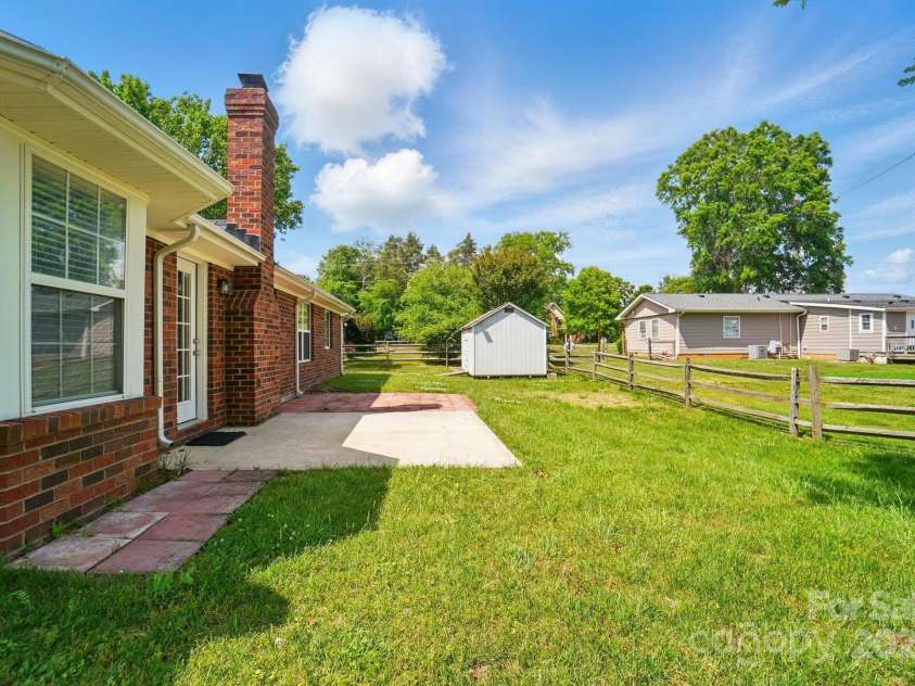 8309 Emily Drive, Harrisburg, NC 28075.  MLS# CAR4331687, YatesRealty ID 1475. 