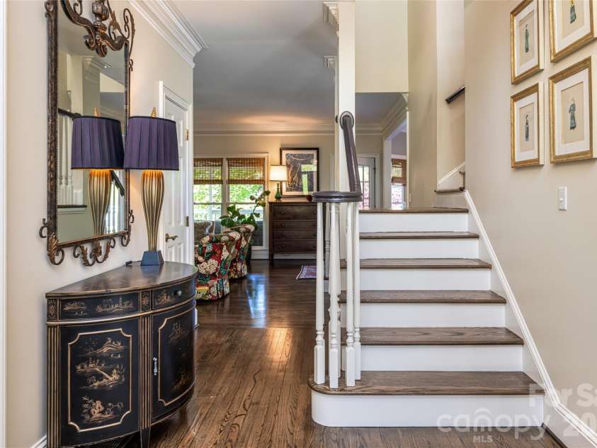 38 Pine Acre Boulevard, Asheville, NC 28804.  MLS# CAR4371915, YatesRealty ID 14750. Entry Hall