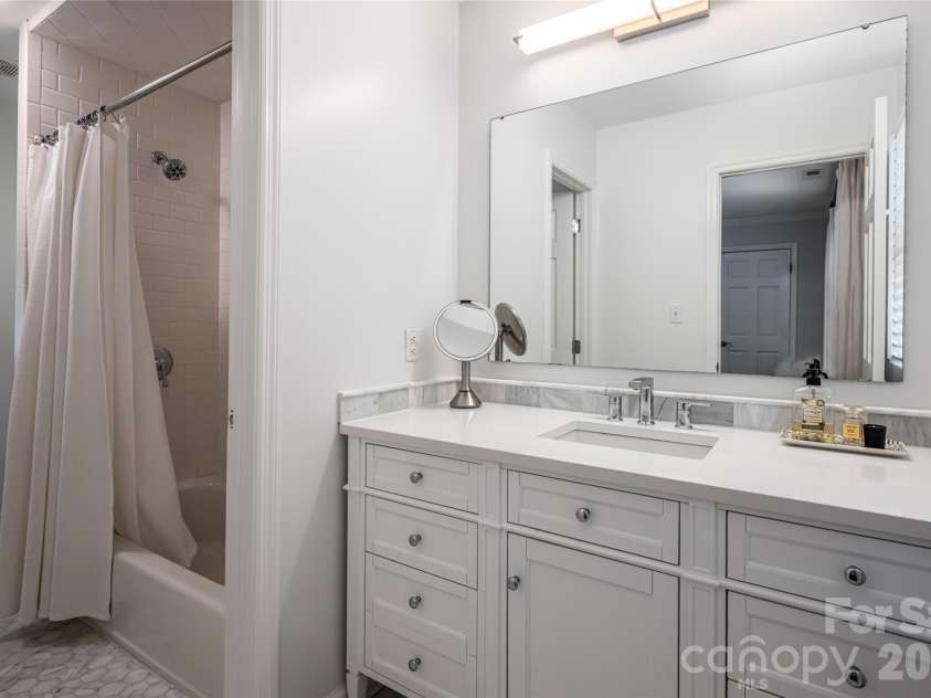 38 Pine Acre Boulevard, Asheville, NC 28804.  MLS# CAR4371915, YatesRealty ID 14750. Jack and Jill Bath From Guest Bedroom Three