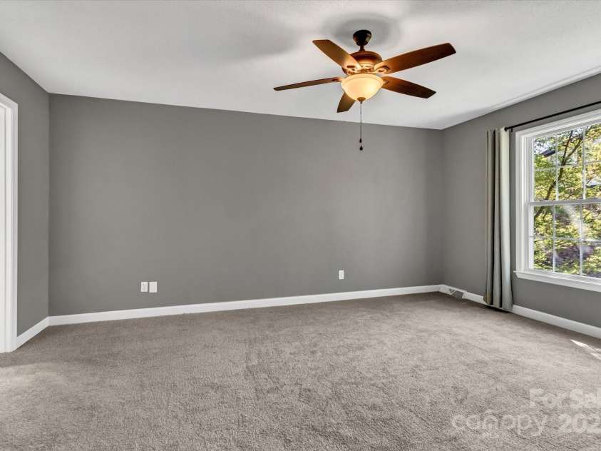 7214 Quail Meadow Lane, Charlotte, NC 28210.  MLS# CAR4227594, YatesRealty ID 14751. 