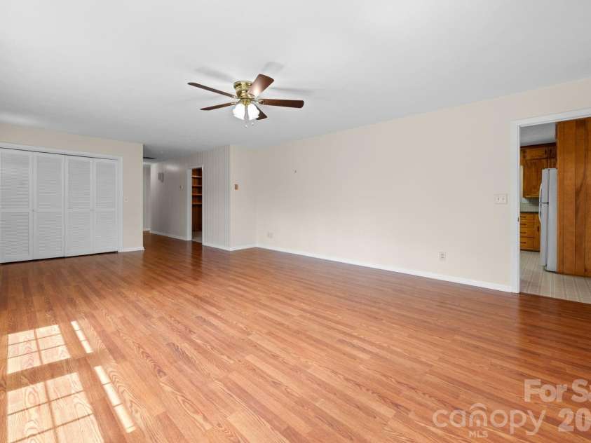 154 Alton Lane, Boone, NC 28607.  MLS# CAR4363802, YatesRealty ID 14752. 