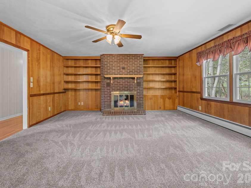 154 Alton Lane, Boone, NC 28607.  MLS# CAR4363802, YatesRealty ID 14752. 