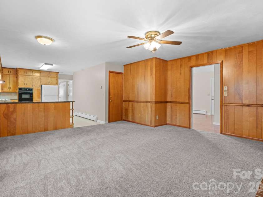 154 Alton Lane, Boone, NC 28607.  MLS# CAR4363802, YatesRealty ID 14752. 