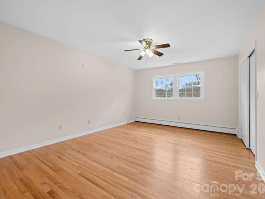 154 Alton Lane, Boone, NC 28607.  MLS# CAR4363802, YatesRealty ID 14752. 