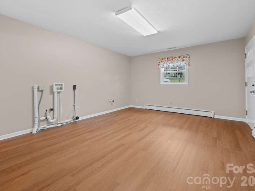 154 Alton Lane, Boone, NC 28607.  MLS# CAR4363802, YatesRealty ID 14752. 