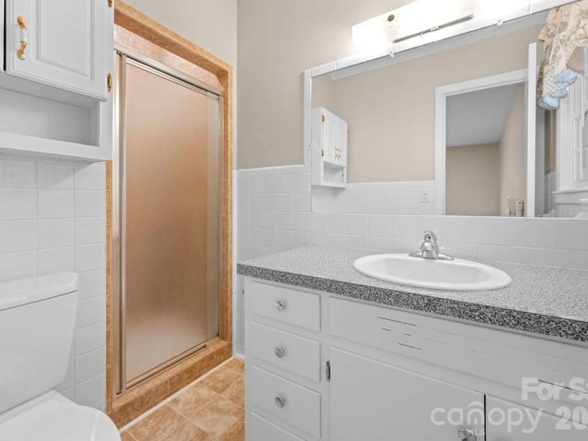154 Alton Lane, Boone, NC 28607.  MLS# CAR4363802, YatesRealty ID 14752. 