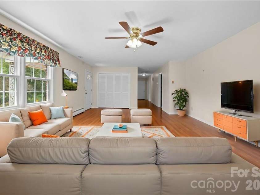 154 Alton Lane, Boone, NC 28607.  MLS# CAR4363802, YatesRealty ID 14752. Virtually Staged