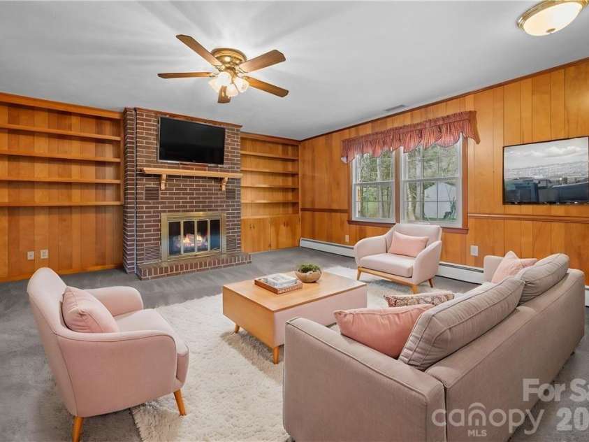 154 Alton Lane, Boone, NC 28607.  MLS# CAR4363802, YatesRealty ID 14752. Virtually Staged