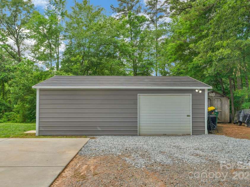 772 Austin Road, New London, NC 28127.  MLS# CAR4256460, YatesRealty ID 14752. 