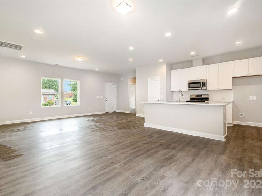 722 English Street, Monroe, NC 28110.  MLS# CAR4252327, YatesRealty ID 14753. 