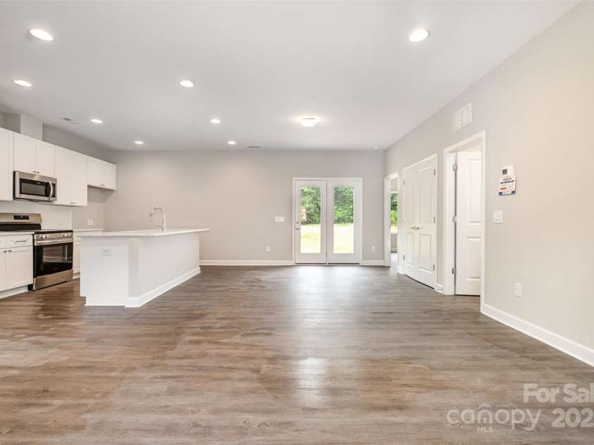 722 English Street, Monroe, NC 28110.  MLS# CAR4252327, YatesRealty ID 14753. 