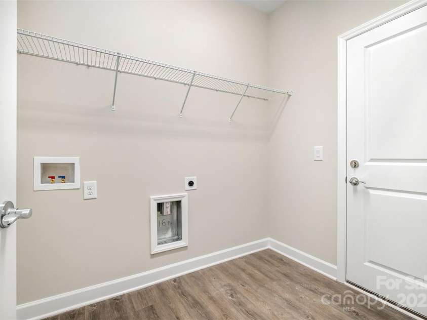 722 English Street, Monroe, NC 28110.  MLS# CAR4252327, YatesRealty ID 14753. 