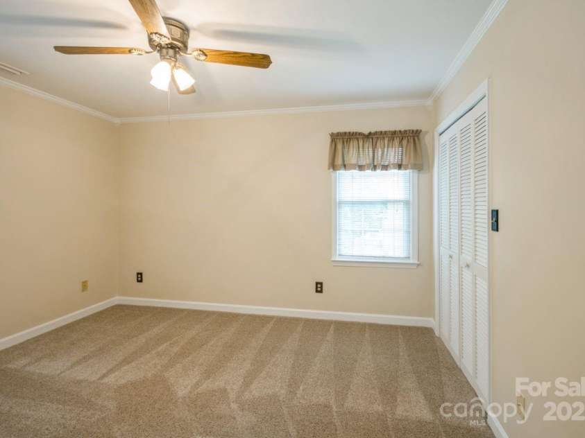 16612 Grapperhall Drive, Huntersville, NC 28078.  MLS# CAR4256348, YatesRealty ID 14754. Bedroom 3 - Upper Level