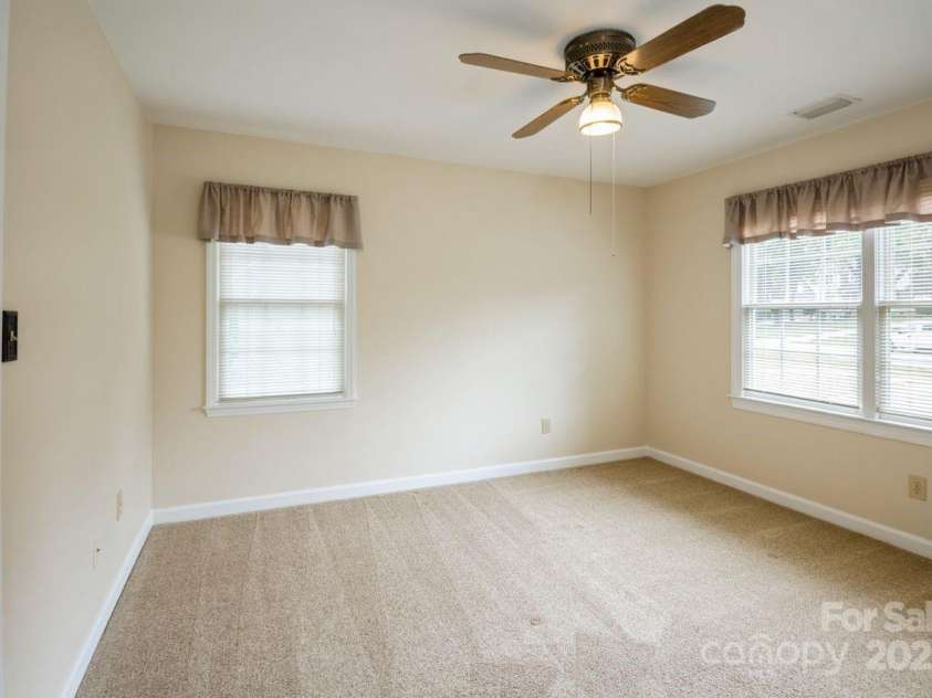16612 Grapperhall Drive, Huntersville, NC 28078.  MLS# CAR4256348, YatesRealty ID 14754. Bedroom 4 - Upper Level
