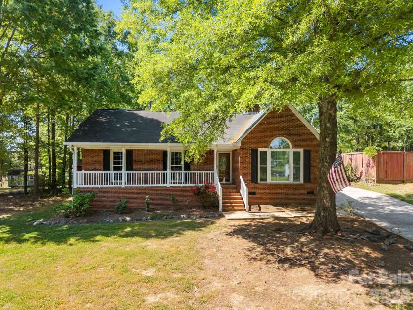 924 Cameron Court, Monroe, NC 28112.  MLS# CAR4371042, YatesRealty ID 14754. 