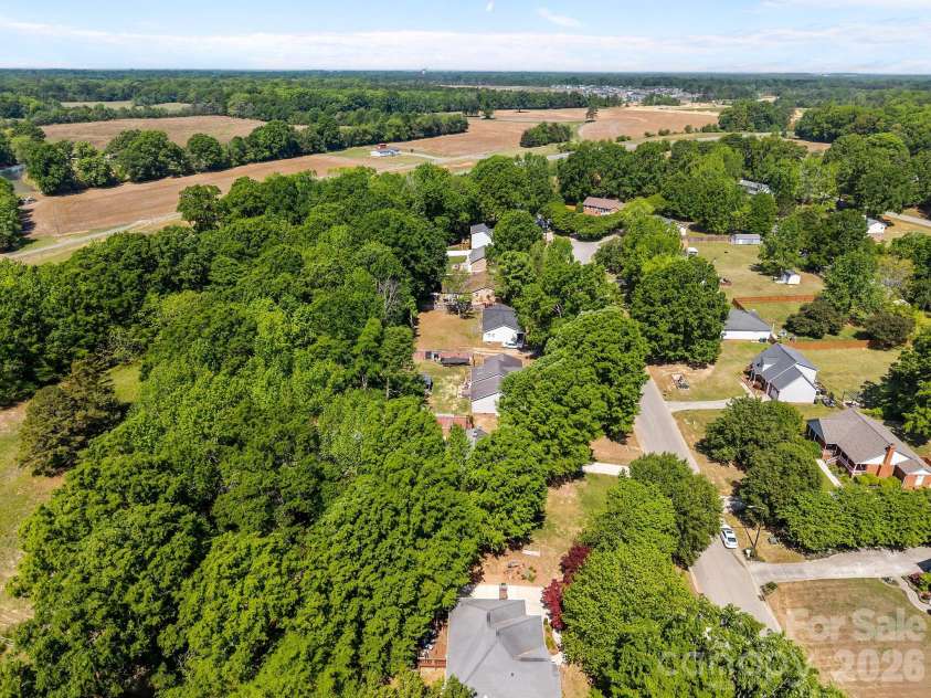 924 Cameron Court, Monroe, NC 28112.  MLS# CAR4371042, YatesRealty ID 14754. 