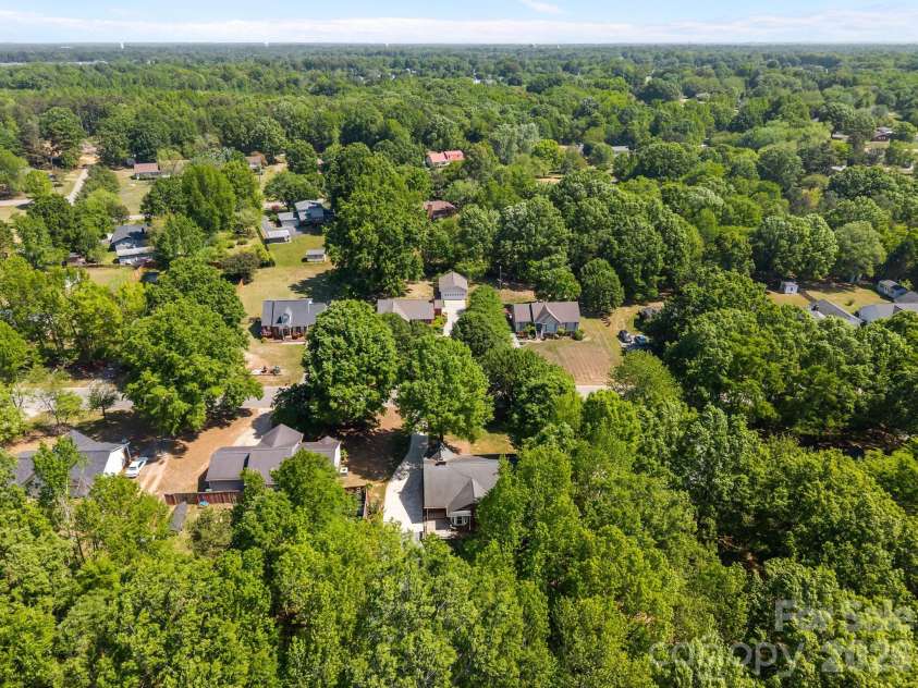 924 Cameron Court, Monroe, NC 28112.  MLS# CAR4371042, YatesRealty ID 14754. 