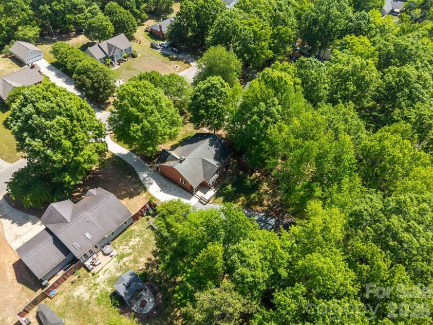 924 Cameron Court, Monroe, NC 28112.  MLS# CAR4371042, YatesRealty ID 14754. 