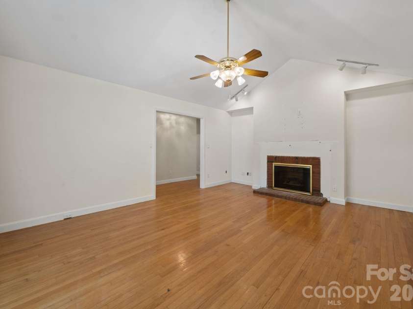 924 Cameron Court, Monroe, NC 28112.  MLS# CAR4371042, YatesRealty ID 14754. 