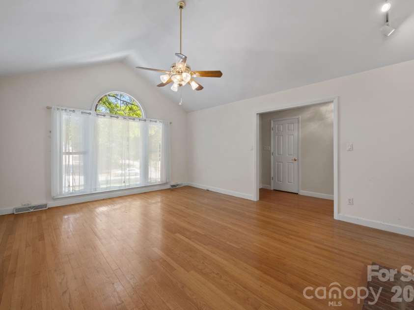 924 Cameron Court, Monroe, NC 28112.  MLS# CAR4371042, YatesRealty ID 14754. 