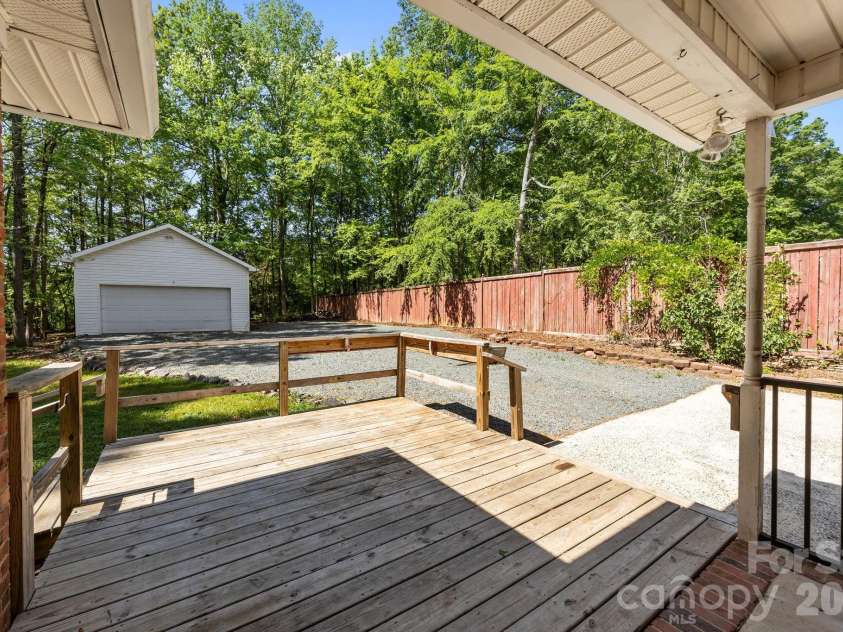 924 Cameron Court, Monroe, NC 28112.  MLS# CAR4371042, YatesRealty ID 14754. 