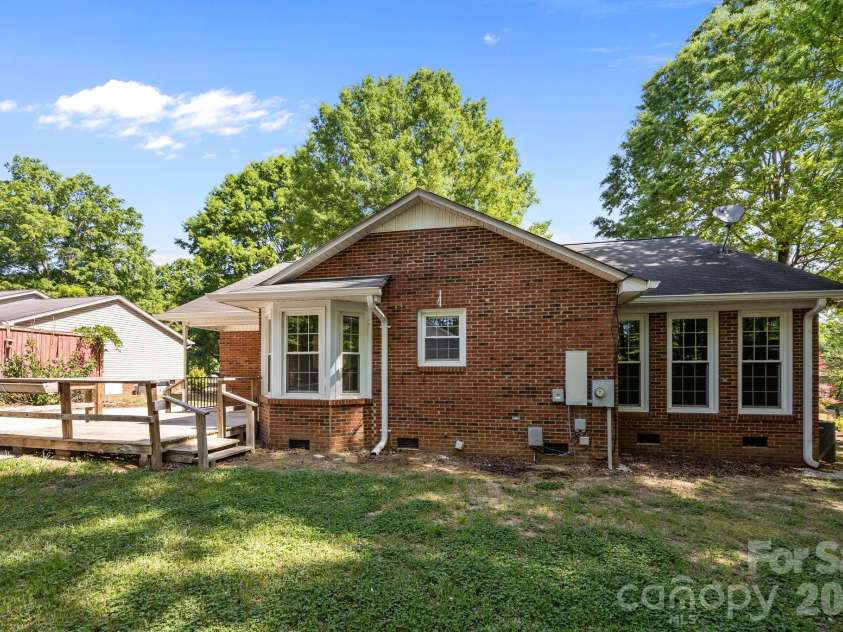 924 Cameron Court, Monroe, NC 28112.  MLS# CAR4371042, YatesRealty ID 14754. 