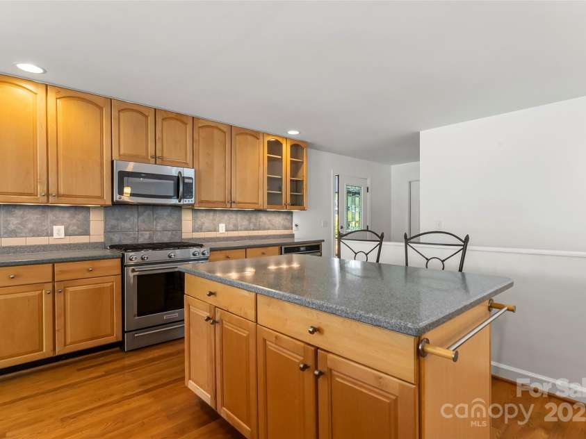 2218 Mallard Cove Drive, Nebo, NC 28761.  MLS# CAR4258692, YatesRealty ID 14755. 