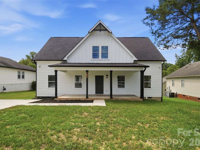 917 Bethpage Road, Kannapolis, NC 28081.  MLS# CAR4345020, YatesRealty ID 14757. 