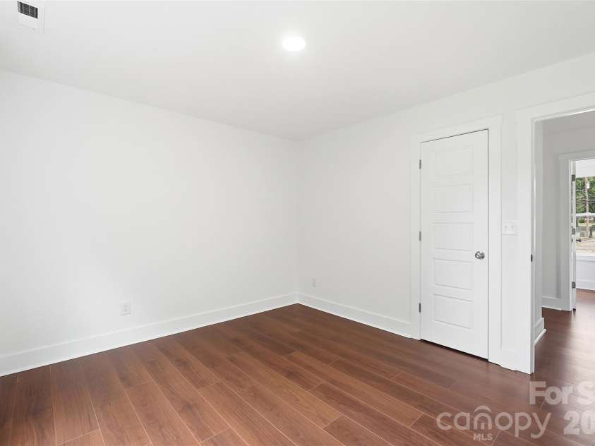 917 Bethpage Road, Kannapolis, NC 28081.  MLS# CAR4345020, YatesRealty ID 14757. 