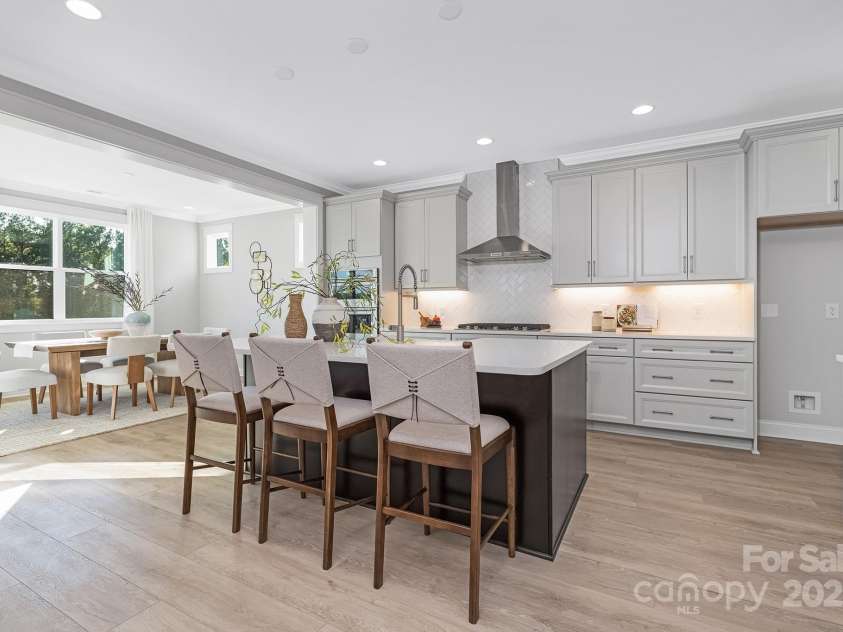 16033 Watts Creek Drive, Huntersville, NC 28078.  MLS# CAR4284257, YatesRealty ID 14758. Kitchen