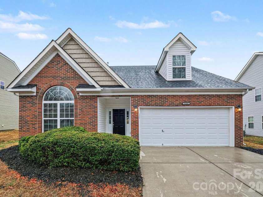 11225 Amherst Glen Drive, Charlotte, NC 28213.  MLS# CAR4350307, YatesRealty ID 14759. 