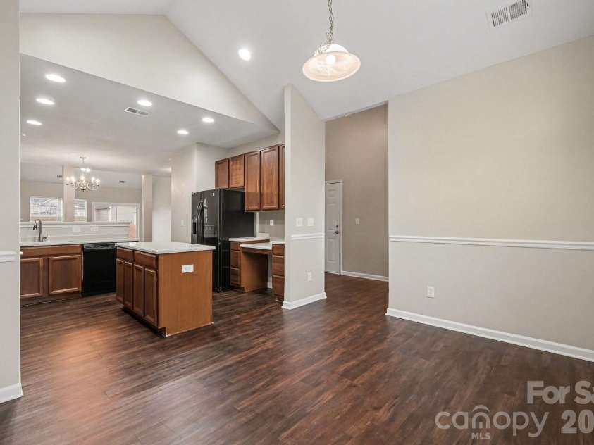 11225 Amherst Glen Drive, Charlotte, NC 28213.  MLS# CAR4350307, YatesRealty ID 14759. 
