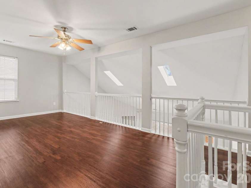 11225 Amherst Glen Drive, Charlotte, NC 28213.  MLS# CAR4350307, YatesRealty ID 14759. 